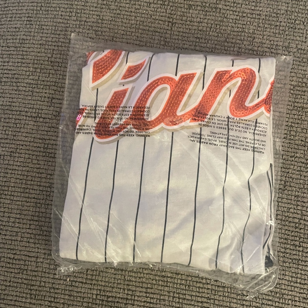 Victoria secret PINK MLB GIANTS collection T-shirt brand new!